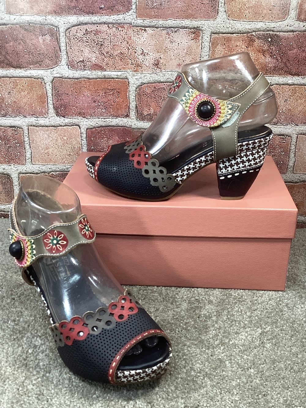 L’Artiste by Spring Step Jive Womens heeled Sandals size 37 eu size 6.5-7 US
